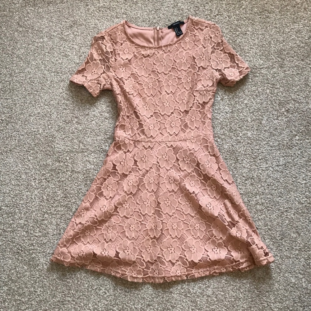 3/35✨ Forever 21 Dress